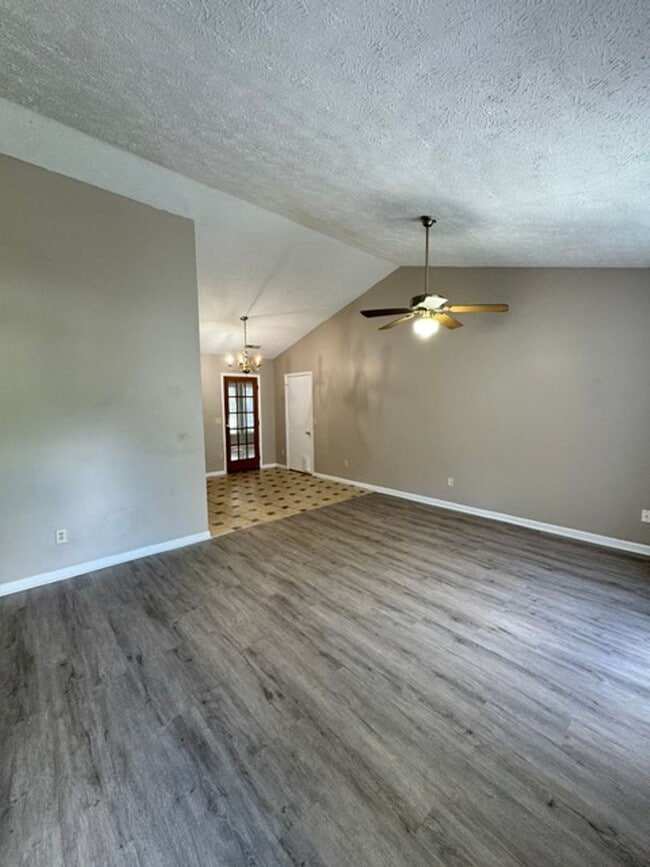 Photo - 4914 Pin Oak Dr