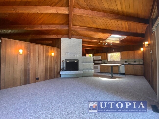 Photo - Sunny, Spacious, Home Near Sunny Cove Beach