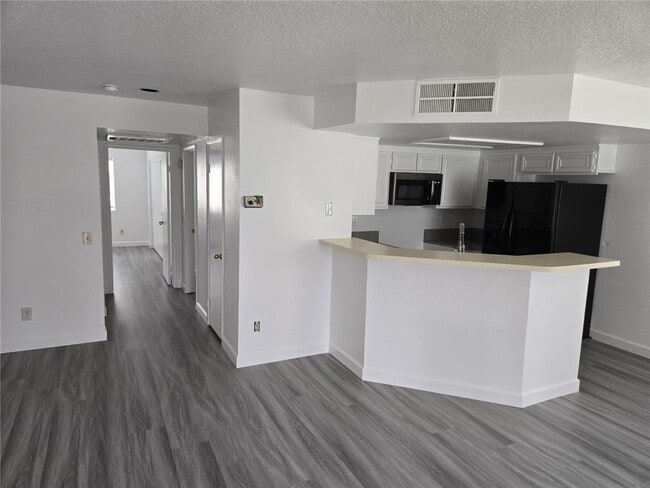 Photo - 2612 Avenida Del Vista Condo Unit C101