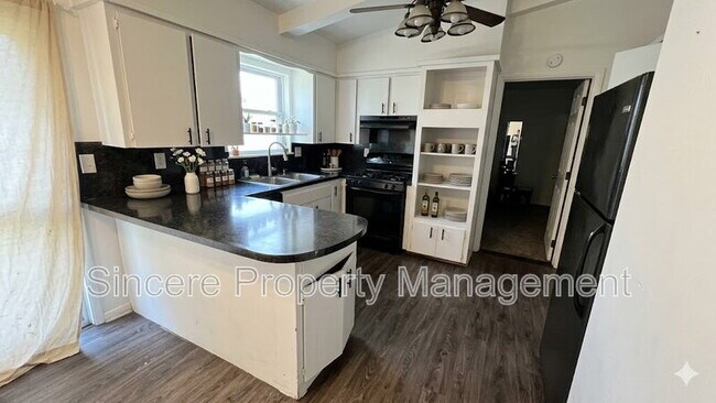 Photo - 401 NW 81st St