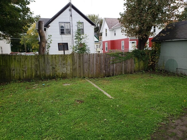 Photo - 1617 Hamilton St