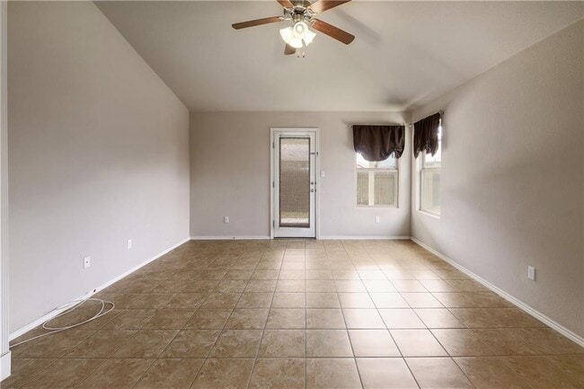 Photo - 18736 Mangan Way