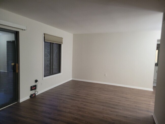 Photo - Charming 1 BR/1 BA Condo in Greenbelt!