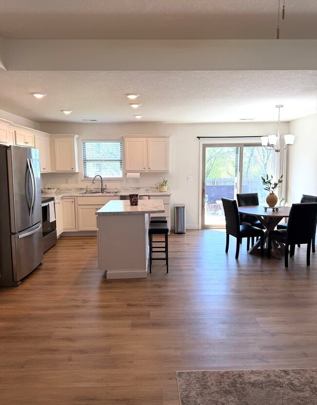 Photo - 5406 Sweetgum Cir