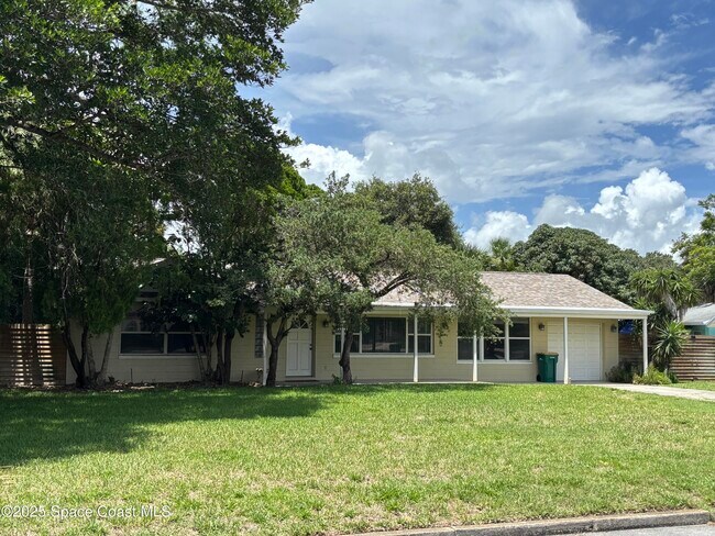 Building Photo - 672 Indian River Dr Rental