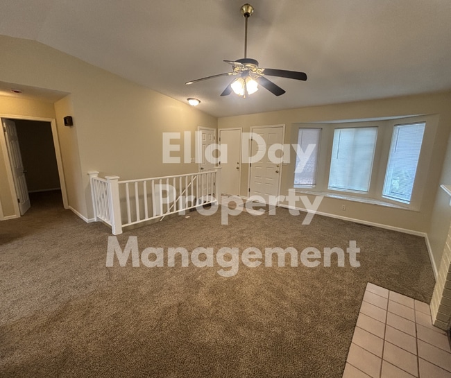 Photo - 8605 W 15th St N