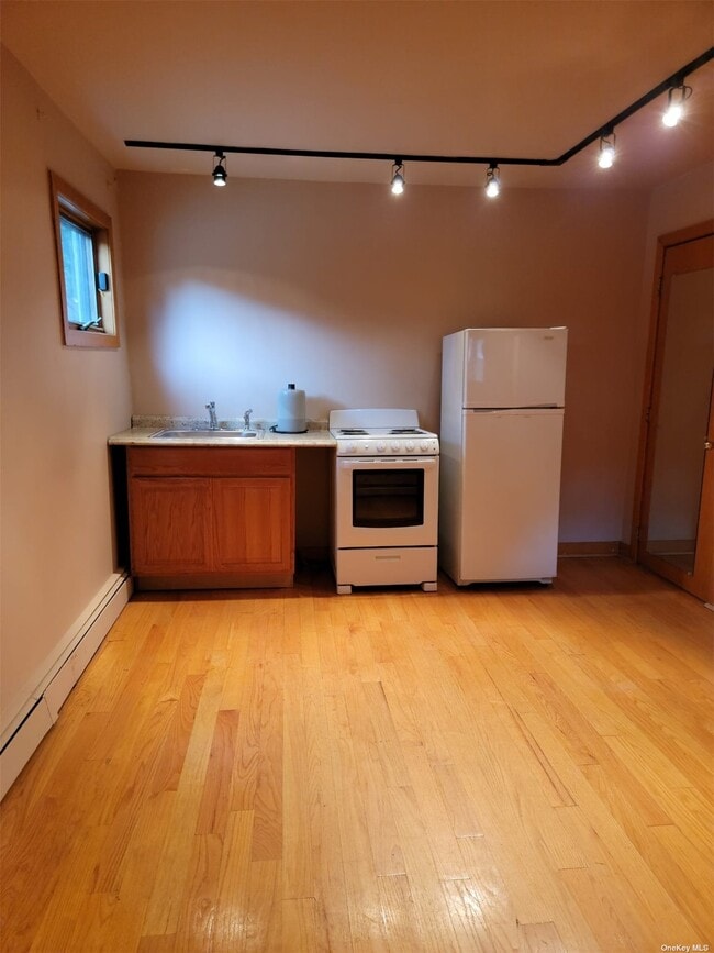 Photo - 347 Marinette St