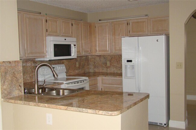 Photo - 2784 Oakleigh Ln