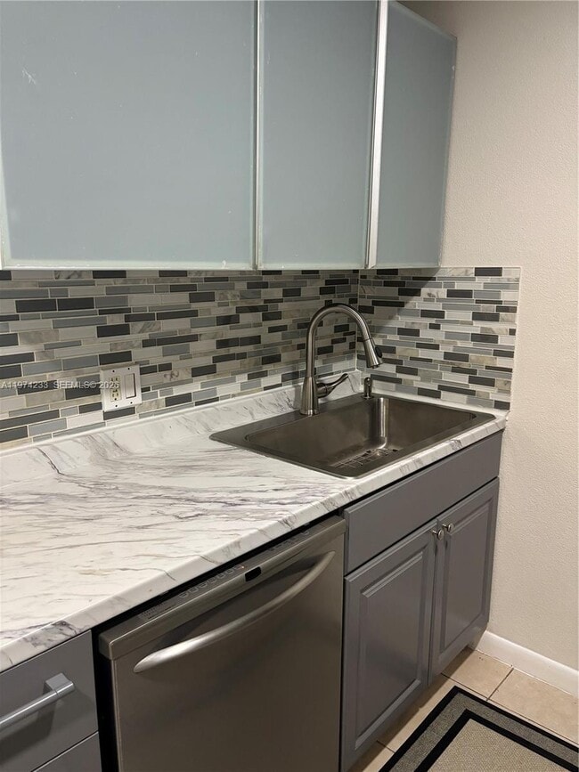 Photo - 543 SW 61st Terrace Unit 1