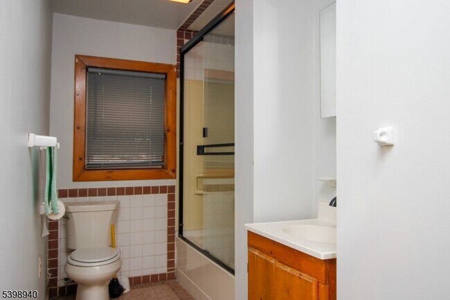 Photo - 81 Main St Unit B