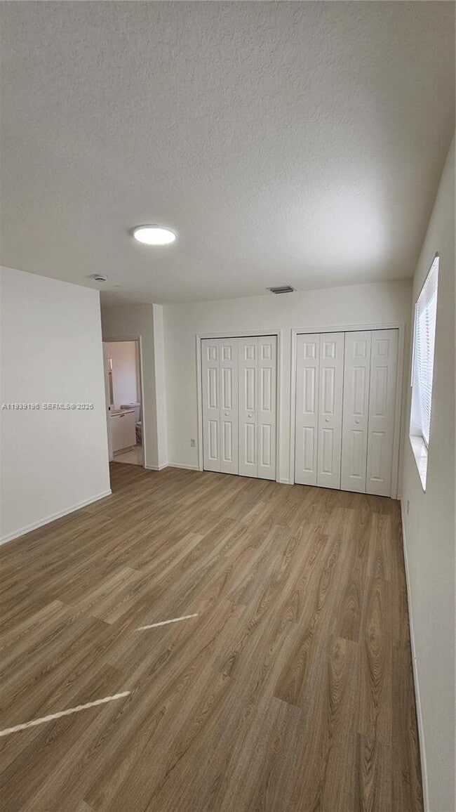 Photo - 908 SW 6th Ct