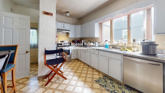 Photo - 268 Boston Ave Unidad A Rental
