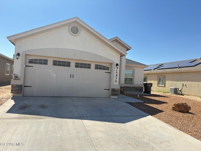 Photo - 13956 Lago Vista Ave