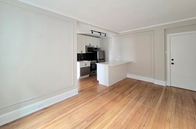 Photo - 2746 N Hampden Ct