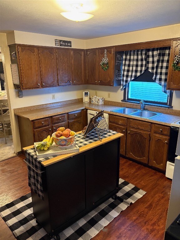 Photo - 900 Wallace St Unit 2-Left