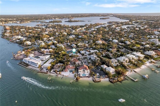 Photo - 31 Lands End Ln