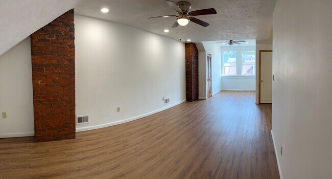 Photo - 415 Grant Ave Unit Apt #2