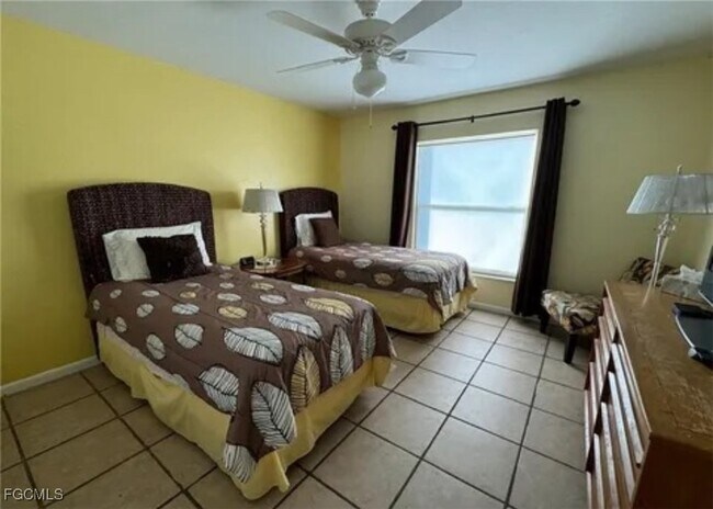 Photo - 313 SE 16th Pl