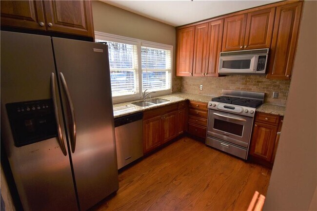 Photo - 57 Karland Dr NW