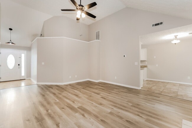 Photo - 221 Eagles Crest Ct