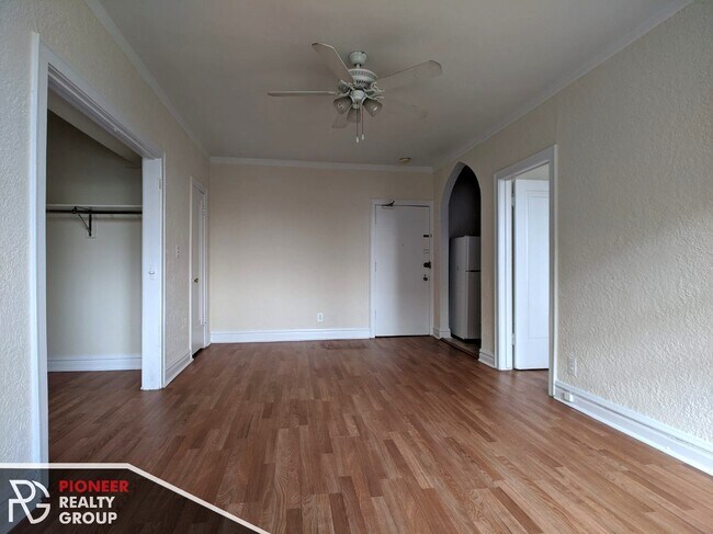 Photo - 4831 N Damen Ave Apartments Unit #4829-410