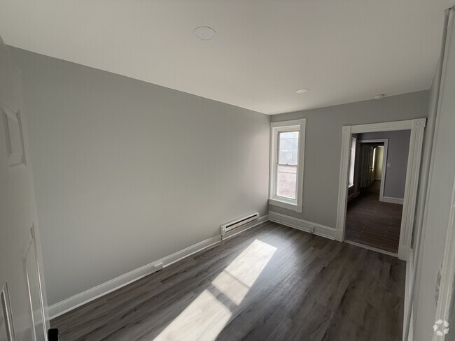 Building Photo - Muhlenberg St Unit 1 Rental