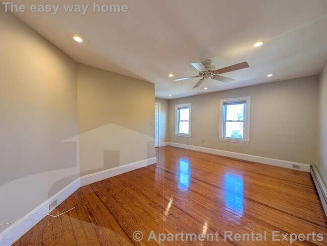 Photo - 41 Bay State Ave Unit #3