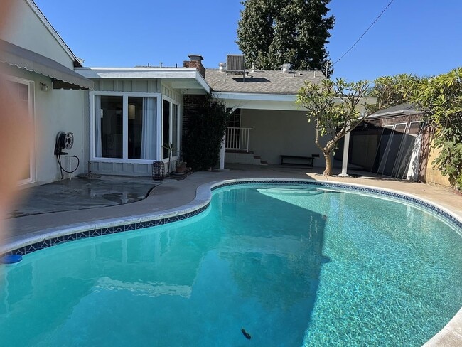 Photo - 8908 Birchleaf Ave