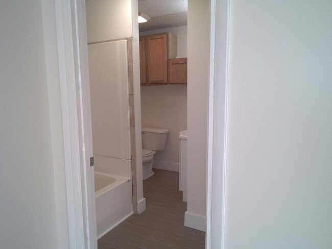 Photo - 700 S 4th St Unidad Apt B