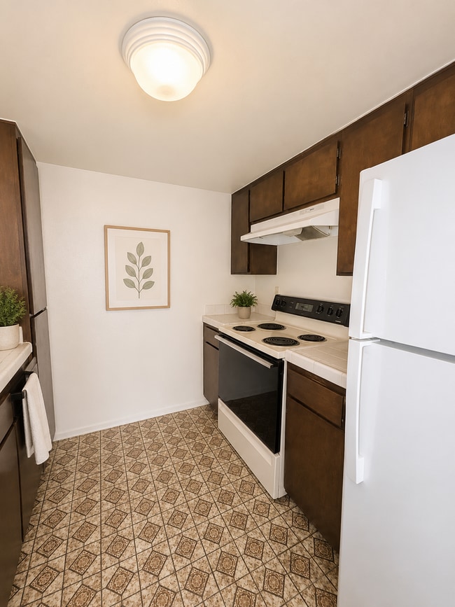 Building Photo - 821 Green Way Unit C