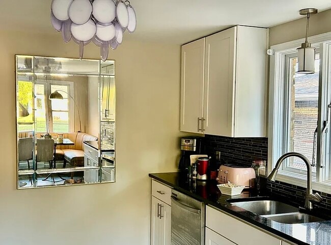 Photo - 966 Delaware Rd