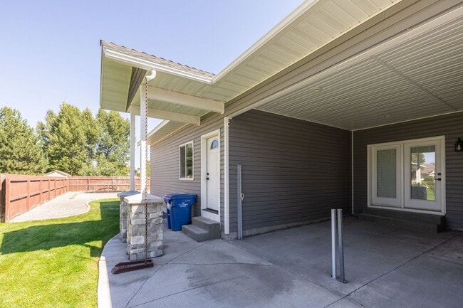 Photo - 304 Palomino Dr Unit ADU