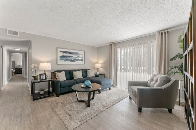 Photo - 445 Cleveland