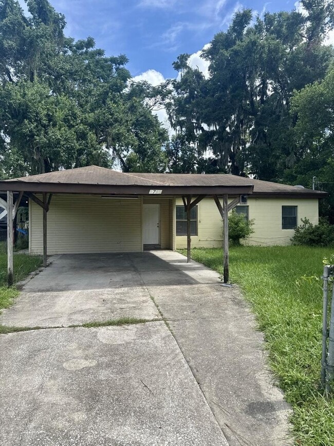 Building Photo - 3 bedroom in Jacksonville FL 32218 Rental