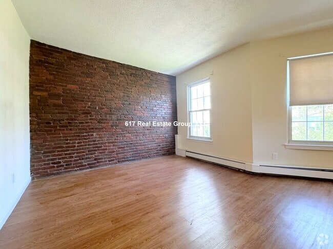 Building Photo - 66 S Huntington Ave Rental
