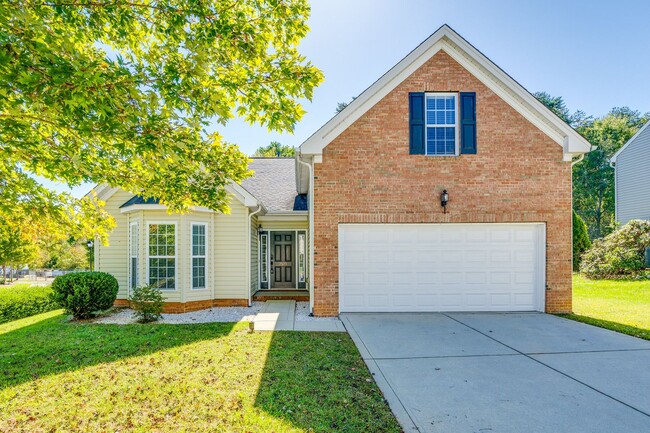 Building Photo - Well maintained 3 bedroom 2 bath home with...