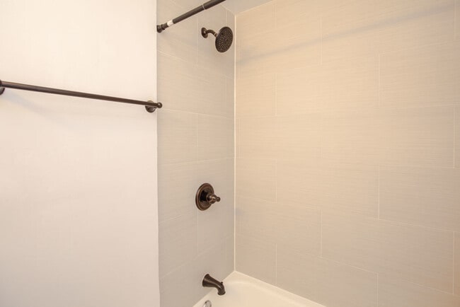 Photo - 1430 N Dearborn Pkwy Unit 502