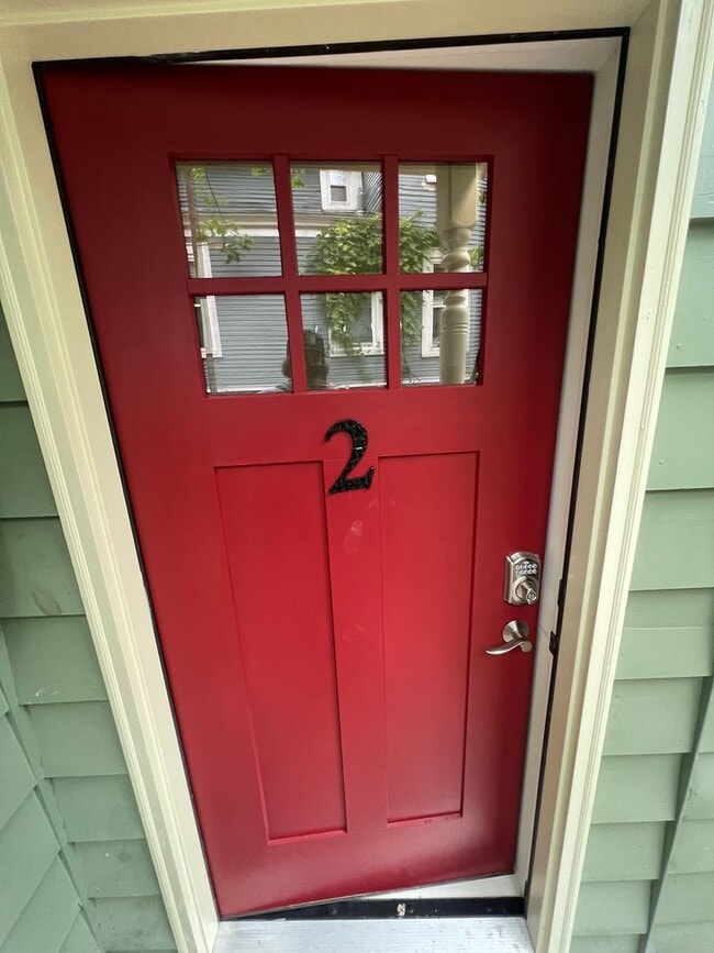 Building Photo - 73 Buell St Unit 73 Buell #2 Rental