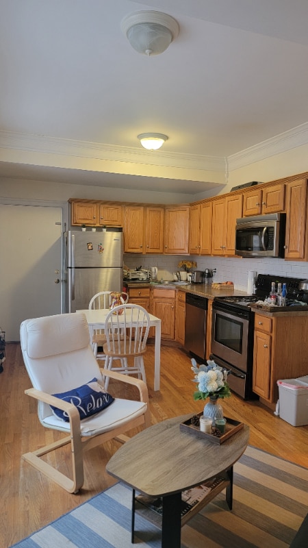 Building Photo - 52 Whitney Ave Rental