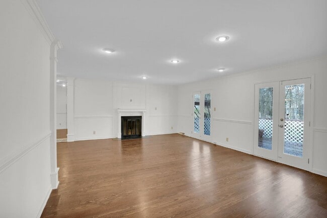 Photo - NOT YOUR AVERAGE 4 BEDROOM HOUSE!