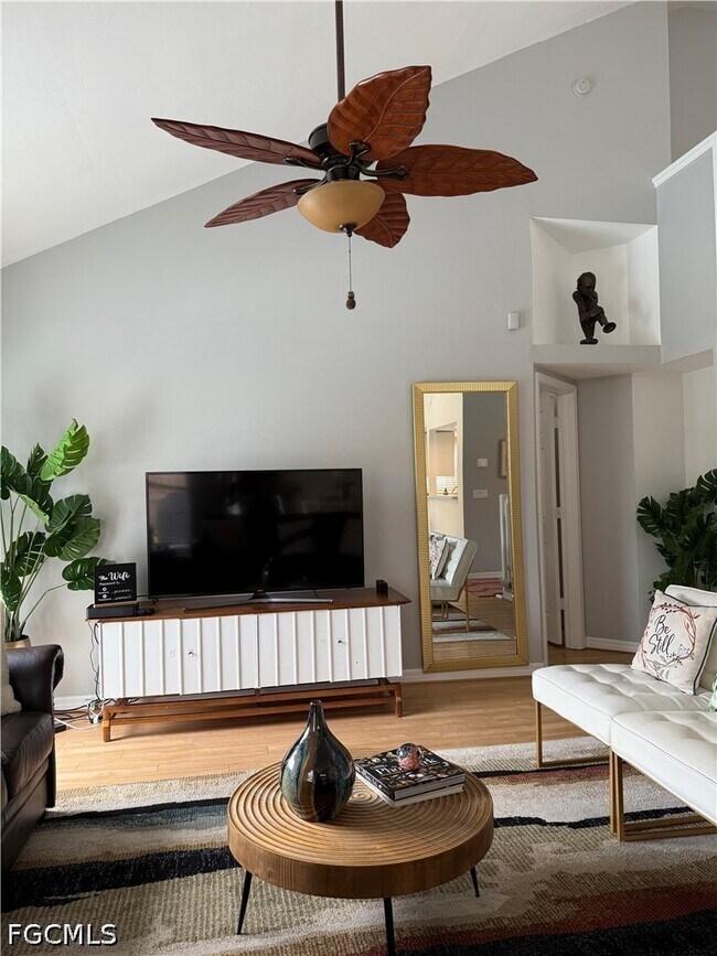 Photo - 15009 Cloverdale Dr