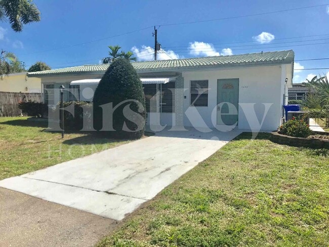 Building Photo - 1640 NE 32nd Pl