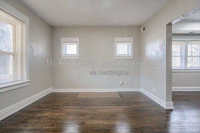 2416 E 22nd St Unit 2w