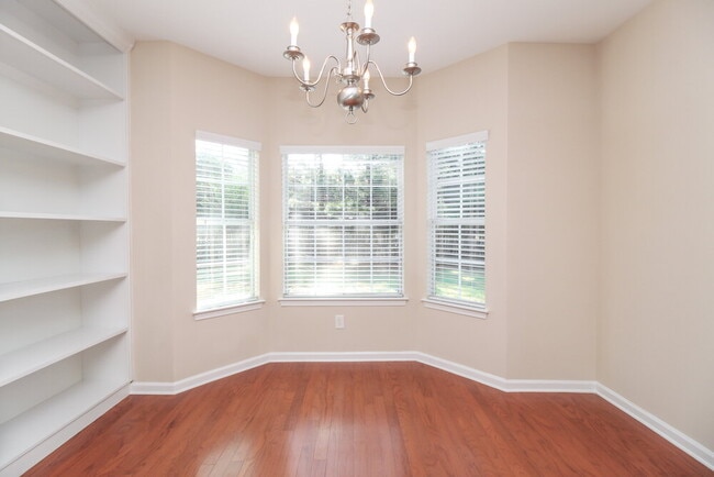 Photo - 4940 Hopewell Manor Dr