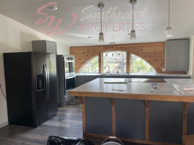 Photo - 3 Bedroom 2 Bathroom in the country!