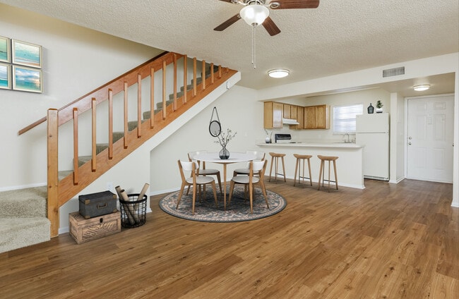 Ravine (2 bedroom/2 bathroom)
