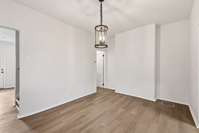 6215-6215 Huntress St Unit 6215 Huntress Street