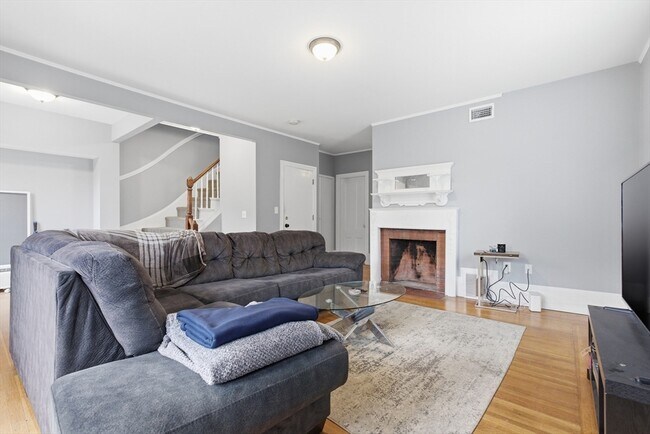 Photo - 4 Lombard St Unit 2