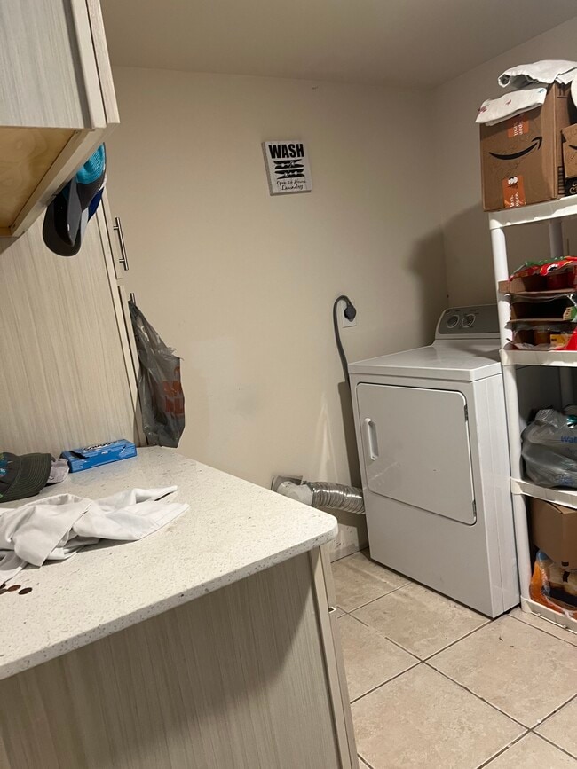 Photo - 1702 2nd Ave E