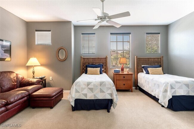 Building Photo - 6864 Ascot Dr Unit 5-201